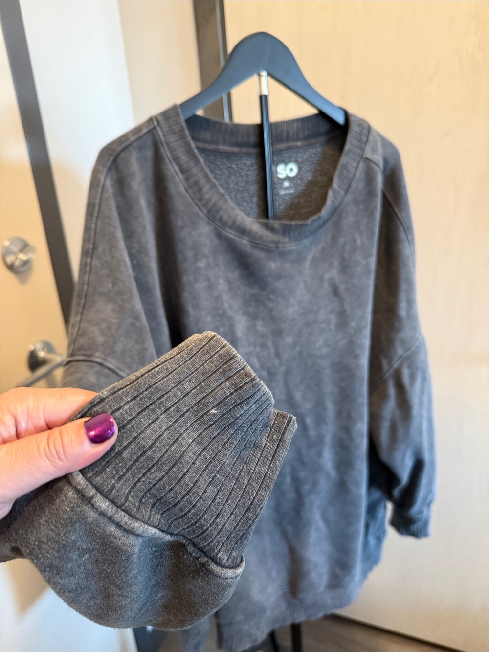 SO Washed Charcoal Oversized Crewneck Sweatshirt - Picture 4 of 5